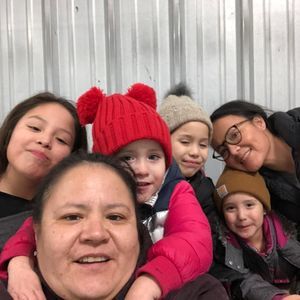 Meet your Posher, Joni